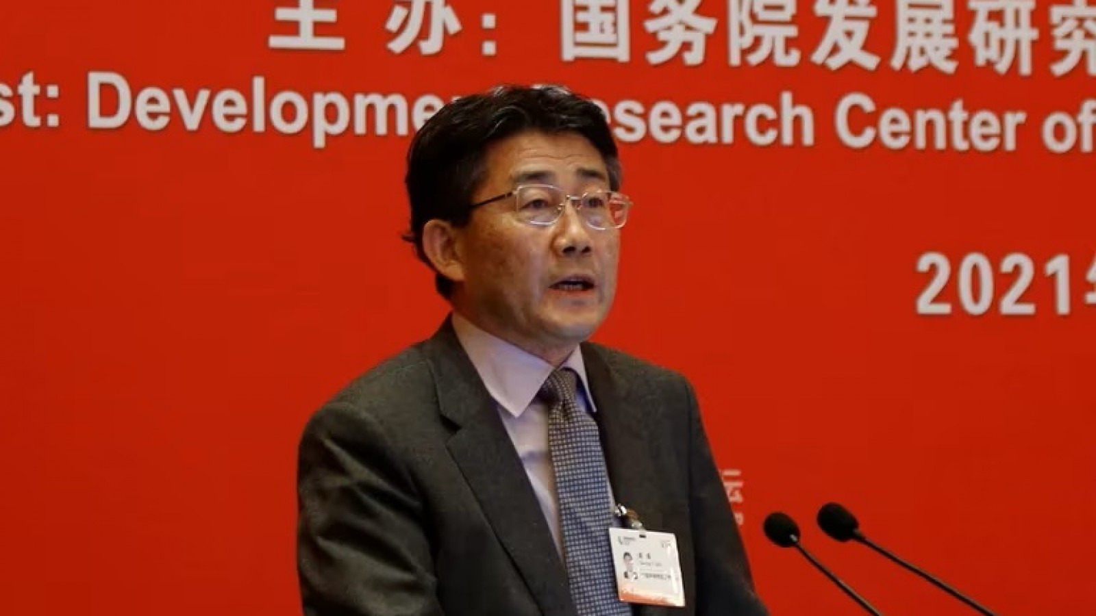 Experto chino admite que el COVID pudo fugarse del laboratorio